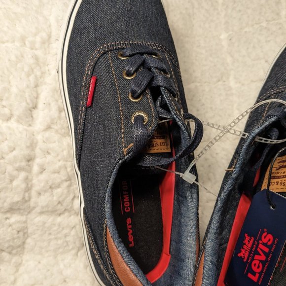 NWT Levi's Denim Leather Accent Sneakers Size 9W - Picture 2 of 6